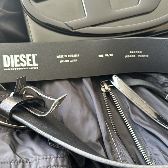 B-1dr
$175.00 size 95
Leather belt with D buckle UNISEX - Picture 5 of 7